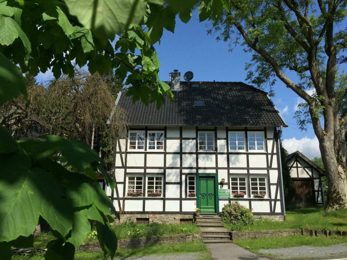 مونشاو Ferienhaus Am Menzerather Weiher المظهر الخارجي الصورة