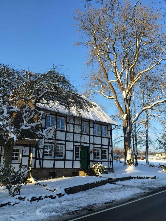 مونشاو Ferienhaus Am Menzerather Weiher المظهر الخارجي الصورة