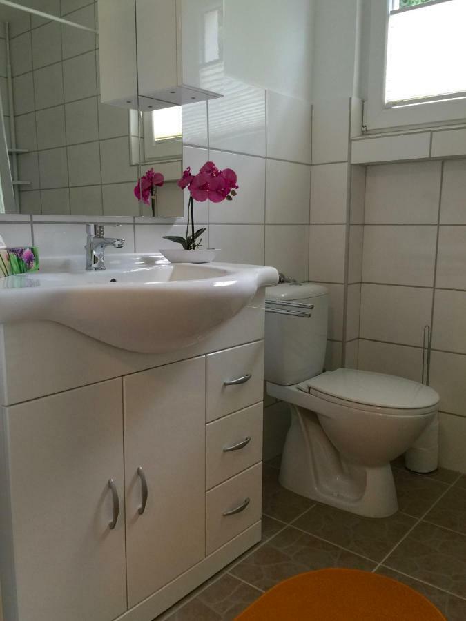 مونشاو Ferienhaus Am Menzerather Weiher المظهر الخارجي الصورة