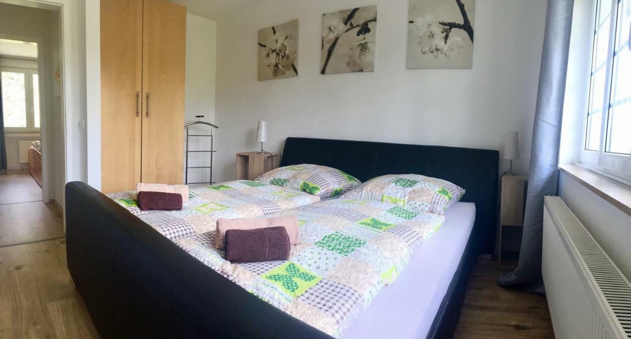 مونشاو Ferienhaus Am Menzerather Weiher المظهر الخارجي الصورة